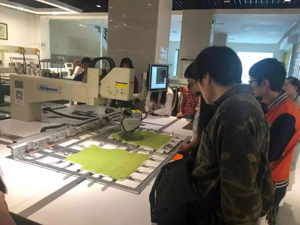 富怡全自動360°單針縫紉機 富怡全自動360°單針縫紉機