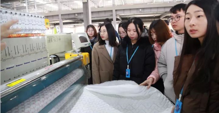 中原工學院同學來到富怡集團實習培訓 中原工學院同學來到富怡集團實習培訓